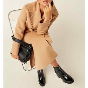 NEW C La Canadienne Ankle Boots Waterproof Penn Patent Chunky Heel Black 8.5